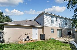 3 Bed Room Near Main in Jacksonville, FL (Photo 5 of 5)