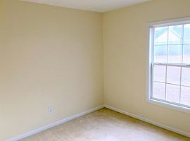 17 Finch Wood Dr, Columbia, Sc 29229 (747) 444-3766 in Columbia, SC (Photo 8 of 11)