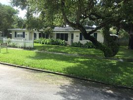 1747 22nd St, Vero Beach, Fl 32960 in Vero Beach, FL