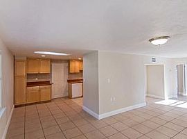 2218 Alice Rd, Sarasota, Fl 34231 4 Beds 2 Baths in Sarasota, FL (Photo 2 of 12)