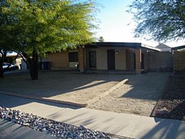 3425 S Manitoba Ave, Tucson, Az 85730 in Tucson, AZ