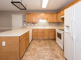 6224 Russet Landing Cir, Birmingham, Al 35244 in Birmingham, AL (Photo 2 of 6)