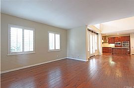 4 Bedroom  in Irvine, CA (Photo 3 of 9)