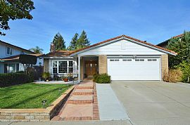 4 Bedroom  in Fremont, CA (Photo 2 of 8)