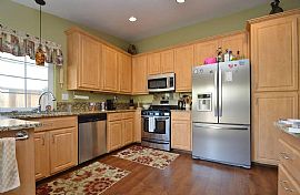 4 Bedroom  in Fremont, CA (Photo 4 of 8)