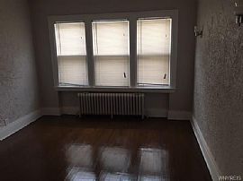 Multi-Family 6-Bed Home For Rent in Buffalo Ny in Buffalo, NY (Photo 2 of 9)