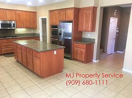 Gorgeous 4 Bedroom Home in Corona in Corona, CA (Photo 2 of 10)