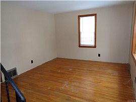 Very Nice Cape Cod in Great Neighborhood. 3bedroom. Buffalo Ny in Buffalo, NY (Photo 4 of 6)