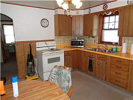 Very Nice Cape Cod in Great Neighborhood. 3bedroom. Buffalo Ny in Buffalo, NY (Photo 5 of 6)