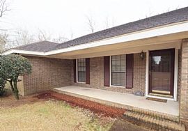 405 W Fern Ave, Foley, Al 36535 in Foley, AL