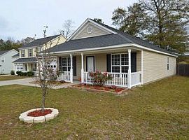 Spacious Master Bedroom Offers Walk-In Closet in Columbia, SC (Photo 12 of 12)