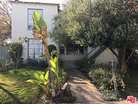 3 Beds 2 Baths in Los Angeles, CA