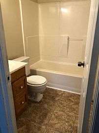 4 Bedroom 2 Bathroom in Nederland, TX (Photo 2 of 6)