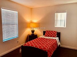4 Bedroom,3 Baths in Las Vegas, NV (Photo 9 of 9)