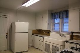 3 Beds 2 Baths Single-Family on Kolmar Ave, Chicago Il in Chicago, IL (Photo 3 of 5)