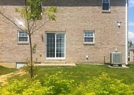 131 Cambridge Cir, Elizabethtown, Ky 42701 3 Beds · 2.5 Baths  in Elizabethtown, KY (Photo 2 of 7)