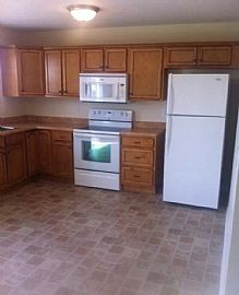 131 Cambridge Cir, Elizabethtown, Ky 42701 3 Beds · 2.5 Baths  in Elizabethtown, KY (Photo 4 of 7)