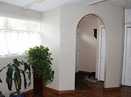 A 2 Bedroom Home with 1.5 Bathroom in Manchester, NH (Photo 6 of 12)