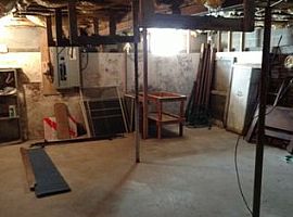 A 2 Bedroom Apartment with One Bathroom in Mainesburg, PA (Photo 10 of 12)