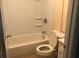 A 3 Bedroom Home Apartment, with 2 Bathroom. in Yutan, NE (Photo 9 of 10)