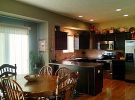 A 3 Bedroom Home Apartment, with 2 Bathroom. in Omaha, NE (Photo 10 of 10)