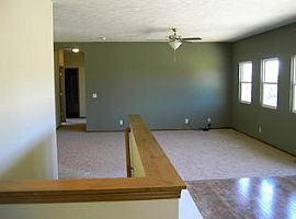 A 3 Bedroom Home Apartment, with 2 Bathroom. in Omaha, NE (Photo 8 of 10)