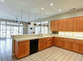  1543 Egret Dr, Tracy, Ca 95376  in Tracy, CA (Photo 4 of 6)