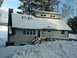 A 3 Bedroom Home Apartment, with 2 Bathroom. in Nottingham, NH