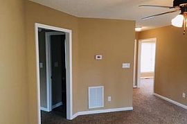625 Kankakee Ct, Knightdale Rent 600 Deposit 600 Total 1200 in Knightdale, NC (Photo 3 of 9)