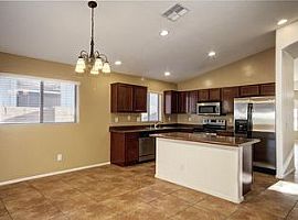 24106 N 25th Pl, Phoenix, Az 85024 4 Beds 2 Baths 2,469 Sqft in Phoenix, AZ (Photo 4 of 7)