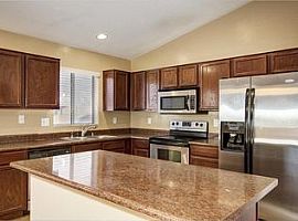 24106 N 25th Pl, Phoenix, Az 85024 4 Beds 2 Baths 2,469 Sqft in Phoenix, AZ (Photo 6 of 7)