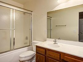 24106 N 25th Pl, Phoenix, Az 85024 4 Beds 2 Baths 2,469 Sqft in Phoenix, AZ (Photo 7 of 7)