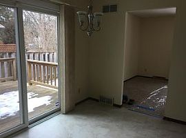 6318 Putnam Rd, Madison, Wi 53711 3 Beds 1 Bath -- Sqft in Madison, WI (Photo 2 of 8)