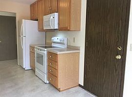 6318 Putnam Rd, Madison, Wi 53711 3 Beds 1 Bath -- Sqft in Madison, WI (Photo 3 of 8)