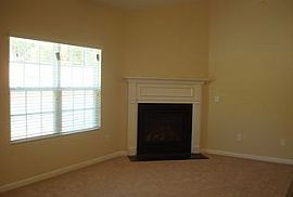  604 Cromwell Dr, Spartanburg, Sc 29301 4 Beds 2.5 Baths 1,794  in Spartanburg, SC (Photo 2 of 4)