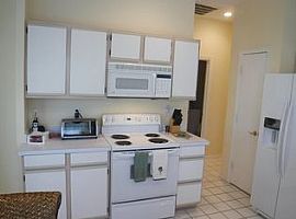  61 Padgett Dr, Bluffton, Sc 29909 2 Beds 2 Baths 1,580 Sqft in Bluffton, SC (Photo 3 of 4)