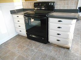 207 Juniper Ave, Alcoa, Tn 37701 3 Beds 2 Baths 1,495 Sqft in Alcoa, TN (Photo 6 of 12)