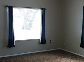 88 W 200 N, Santaquin, Ut 84655 3 Beds 1 Bath 1,446 Sqft in Santaquin, UT (Photo 5 of 9)