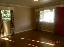 3712 42nd Ave N, Birmingham, Al 35207  (747) 444-3766 in Birmingham, AL (Photo 8 of 9)