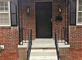  3239 Bagnal Dr, Columbia, Sc 29204 2 Beds 1 Bath 1,100 Sqft in Columbia, SC (Photo 3 of 5)