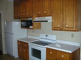  3601 Monroe St, Columbia, Sc 29205 3 Beds 2 Baths 1,860 Sqft in Columbia, SC (Photo 4 of 4)