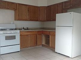 2054 223rd St, Chicago Heights, Il 60411 3 Beds 1 Bath 980 Sqft in Chicago Heights, IL (Photo 5 of 6)