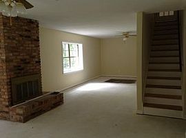 2116 Great Oak Dr, Tallahassee, Fl 32303 5 Beds 3 Baths 2,800 S in Tallahassee, FL (Photo 3 of 6)