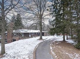 A 4bedrooms Home Apartment, with 1bathrooms in Delaware, OH (Photo 4 of 12)