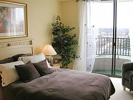 2bed –APT (with 3 Balconies ) 1137 sft in Wheaton, IL (Photo 4 of 4)