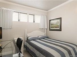 3-Bedroom Furnished Condo in The Heart of Waikiki  in Honolulu, HI (Photo 11 of 12)