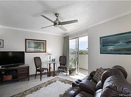 3-Bedroom Furnished Condo in The Heart of Waikiki  in Honolulu, HI (Photo 6 of 12)