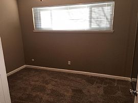 5600 Madison Ave, Sacramento, Ca 95841 2 Beds 1 Bath 795 Sqft in Sacramento, CA (Photo 7 of 7)