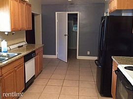 4017 Adams St, Hollywood, Fl 33021 4 Beds 2 Baths 2,285 Sqft in Hollywood, FL (Photo 2 of 6)