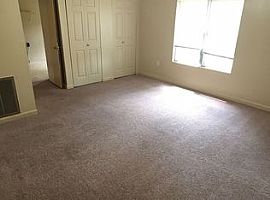 1620 23rd Ave E, Tuscaloosa, Al 35404 4 Beds 2 Baths 1,632 Sqft in Tuscaloosa, AL (Photo 4 of 7)